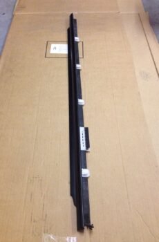 HONDA S2000 AP1 AP2 LEFT (UK PASSENGER) SIDE DOOR TRIM SEAL / WATER STRIP