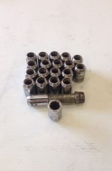 HONDA S2000 1.5 x 20 CIVIC INTEGRA WHEEL NUTS BOLTS