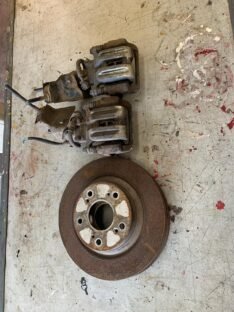 HONDA S2000 2007 REAR BRAKE CALIPERS & DISCS
